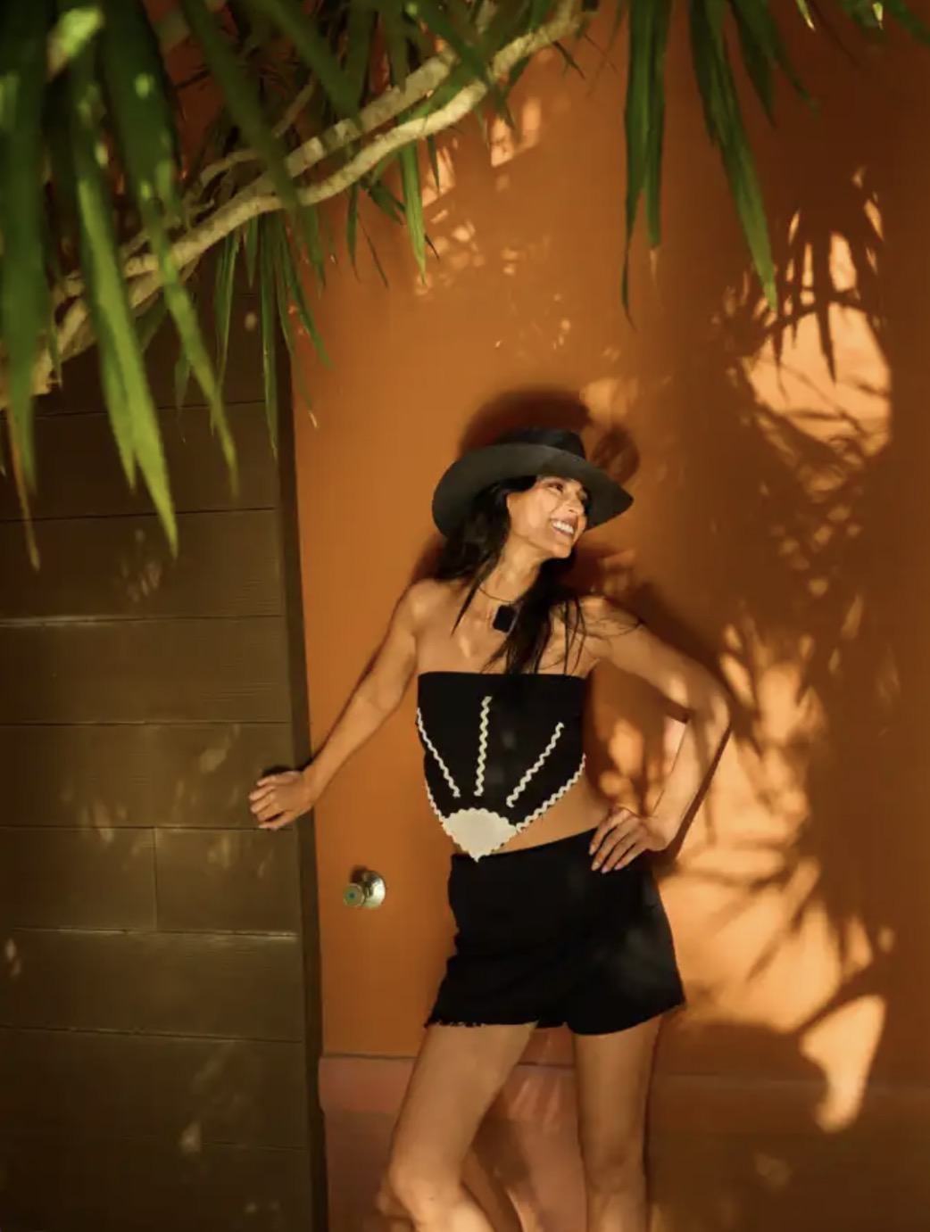 Sunset Shorts in Linen Black