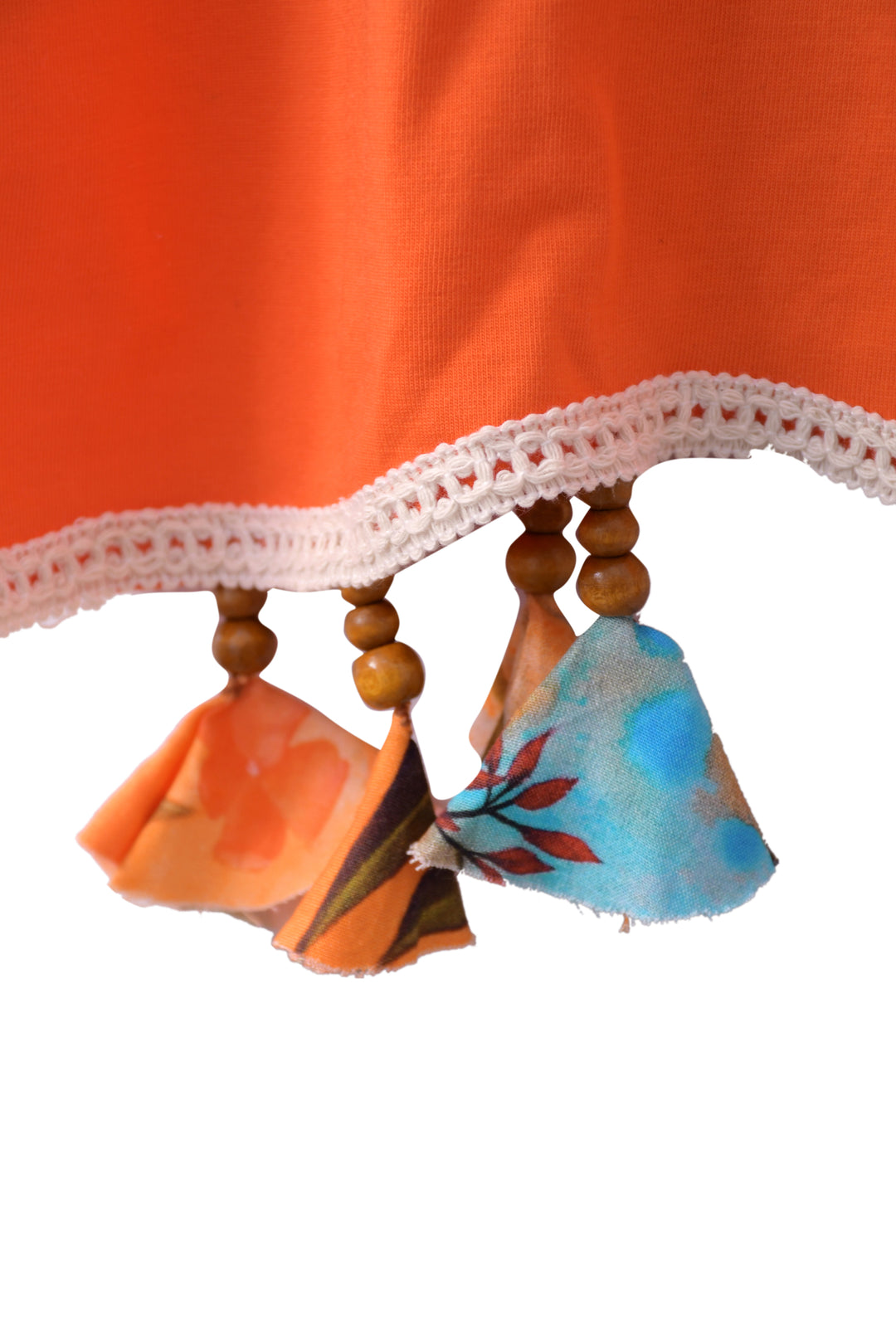 Little Fiesta Saqfa Cropped Tee