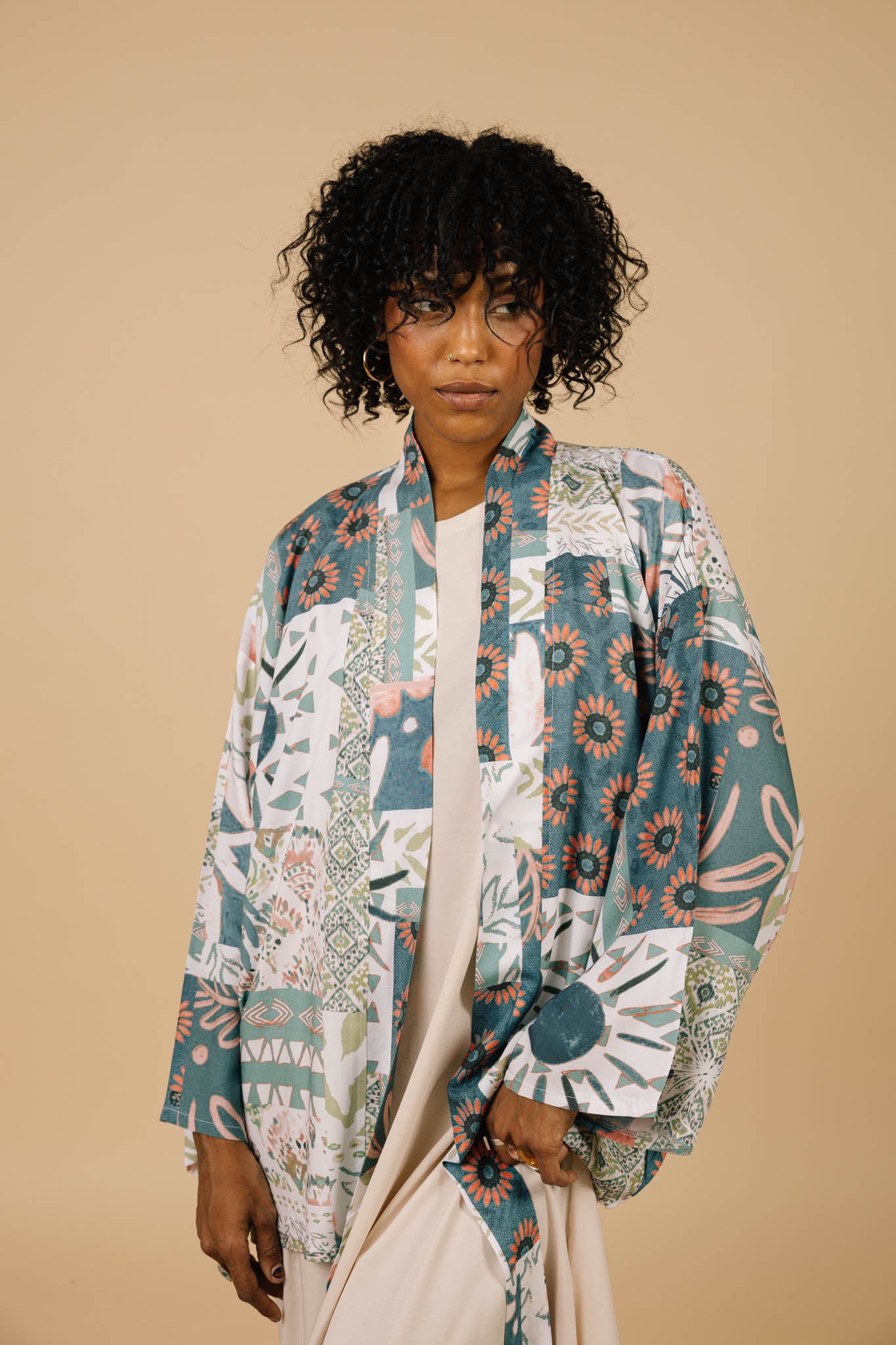 Midsummer Kimono in Delicate Dreams Print