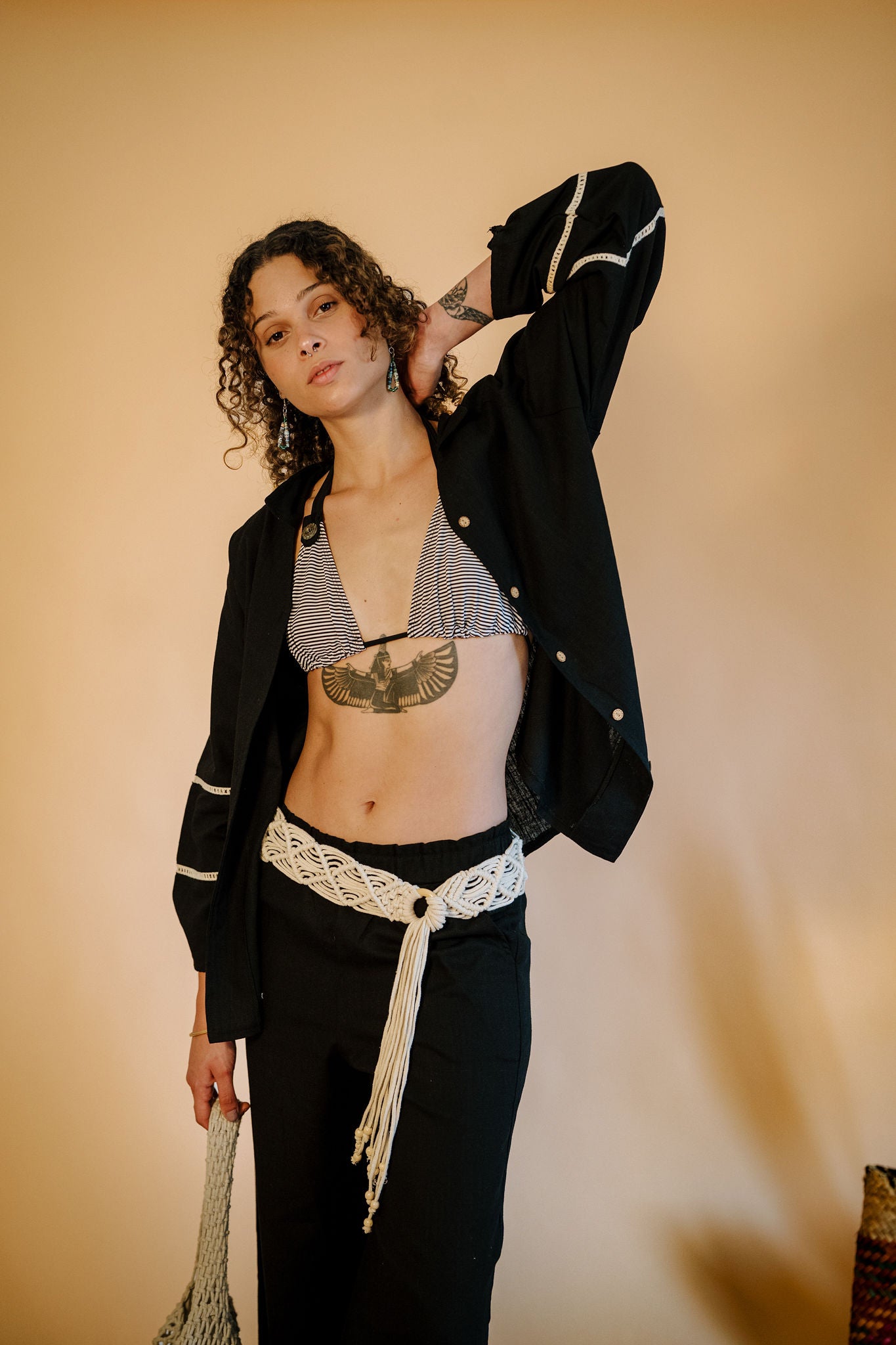 The Aziza Linen Shirt in Black