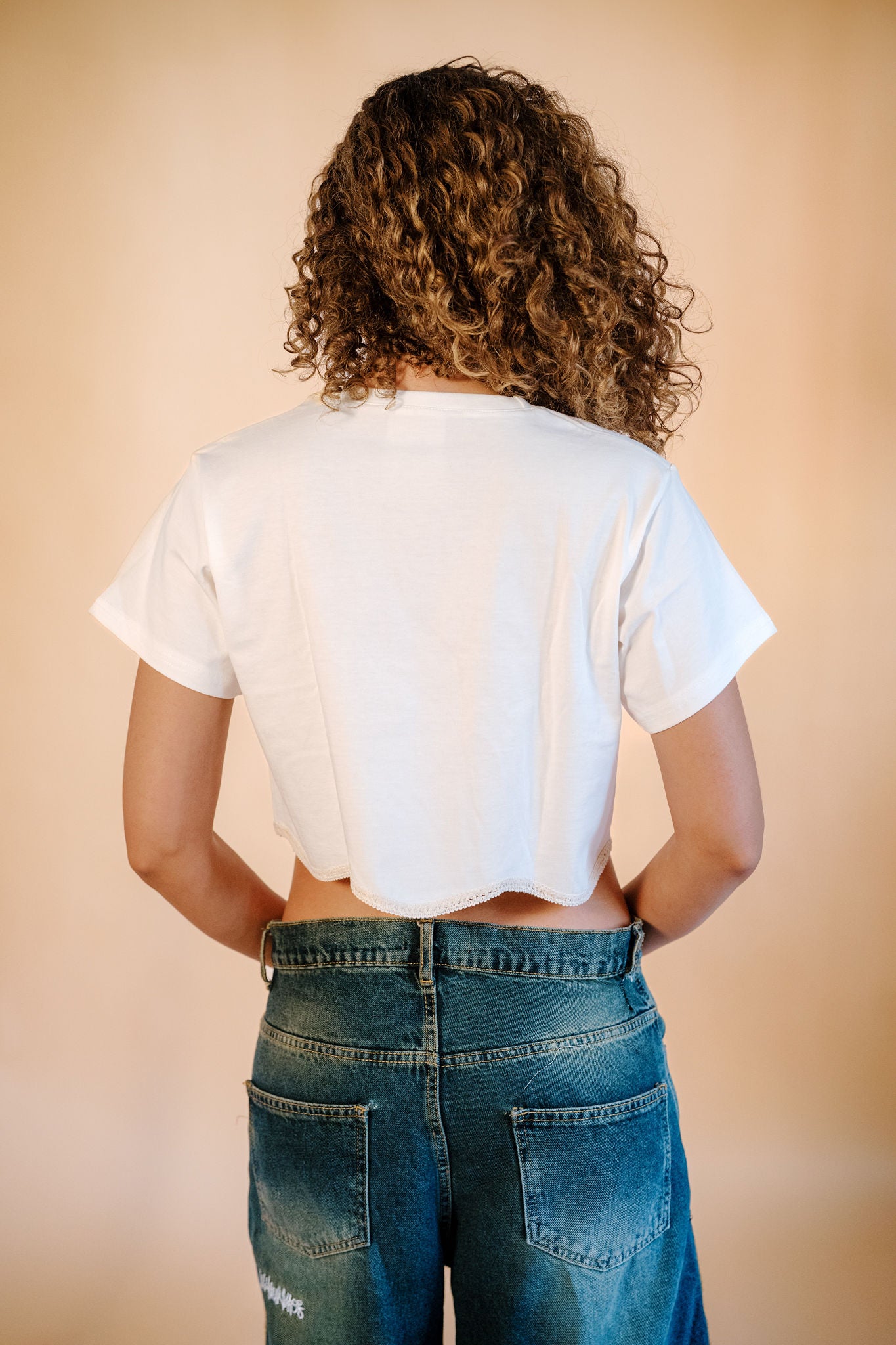 Sandy Shore Cropped Tee