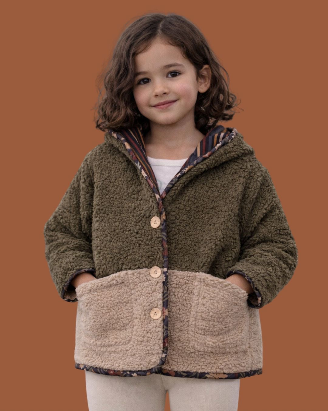 Little Borderline Cozy Jacket in Olive & Beige